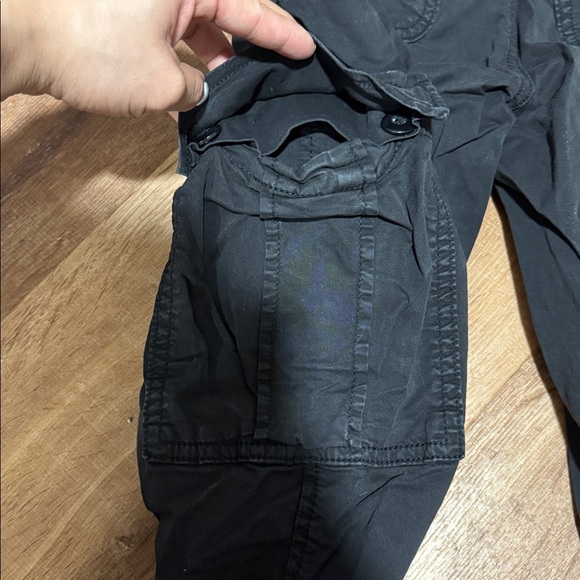 American Eagle Outfitters Black Cargo Jogger Pants - Picture 5 of 5